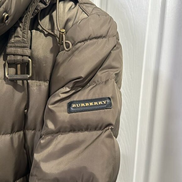 BURBERRY BRIT WINTERLEIGH DOWN COAT. DARK OLIVE - Picture 9 of 16